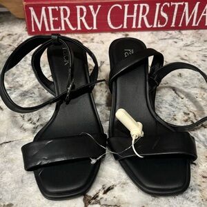 Nordstrom Rack Faux Leather Black Landry Sandal Size 5